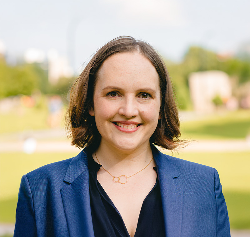 Professional portrait of Emilie Leckie